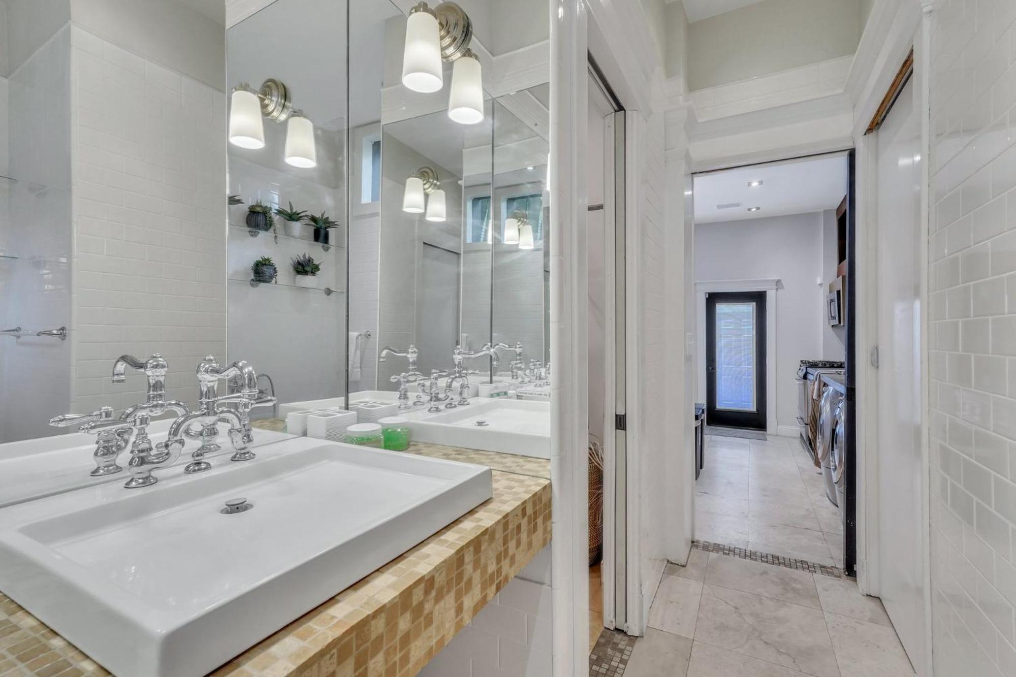 The Lincoln Loft, Near Forsyth Park With Free Parking Villa Savannah Exterior photo