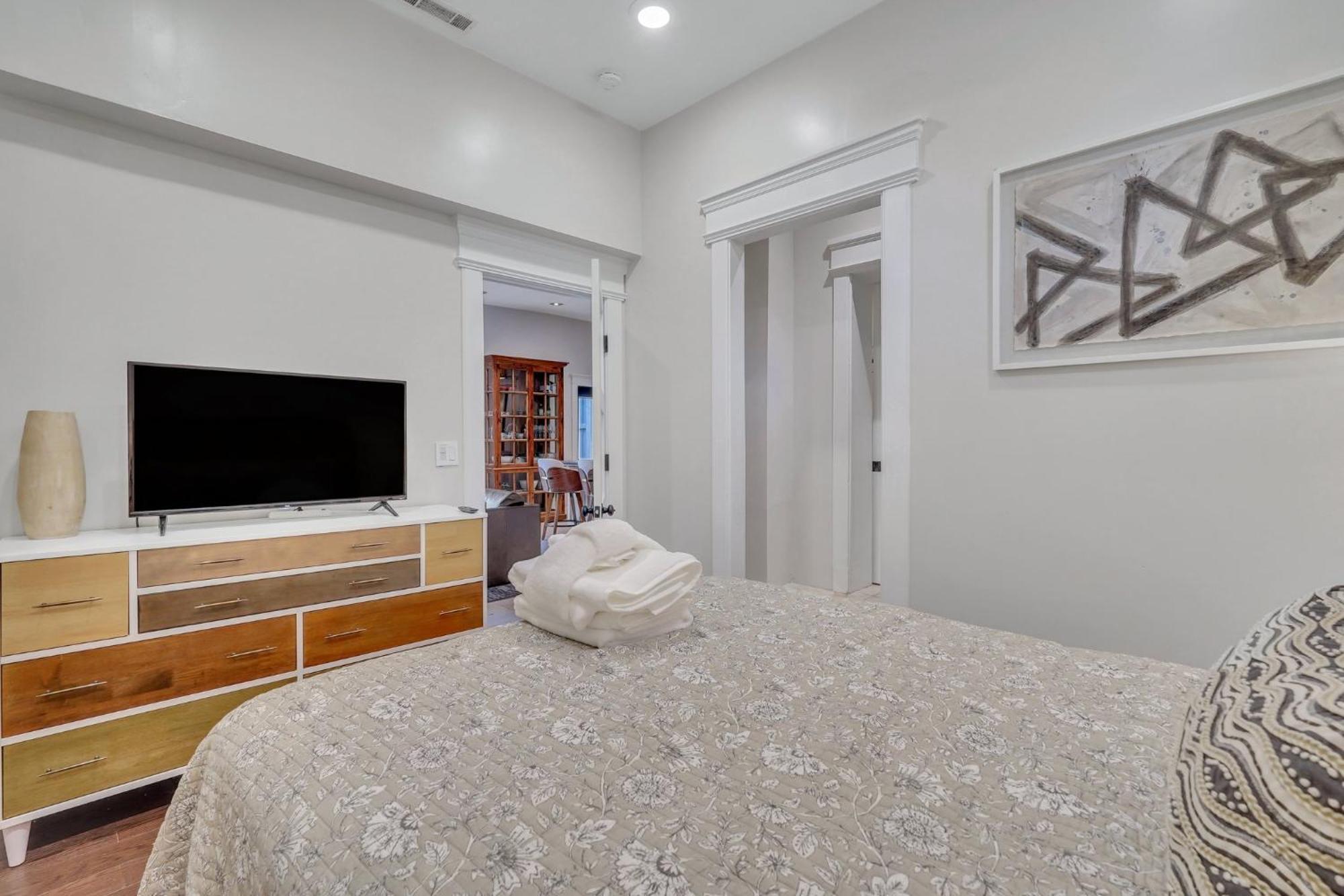 The Lincoln Loft, Near Forsyth Park With Free Parking Villa Savannah Exterior photo